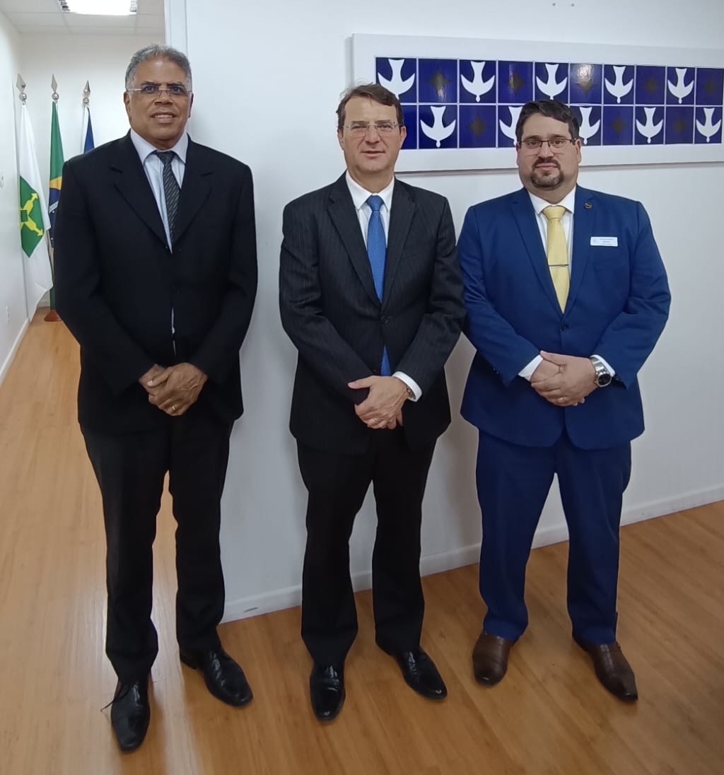 OABTO articula a proposta de criação de duas varas para Palmas em visita ao TRT-10